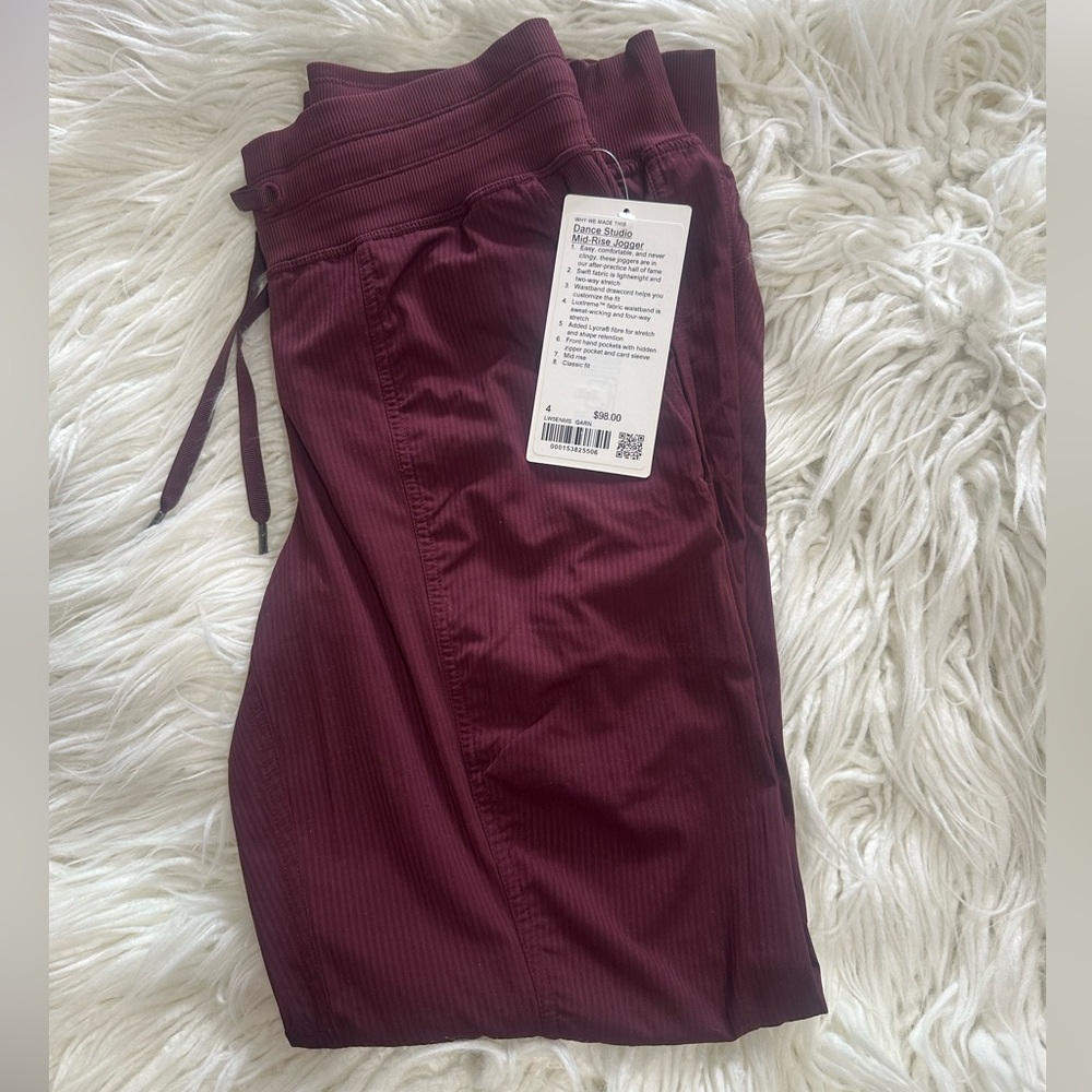 Lululemon Dance Studio Mid-Rise Jogger